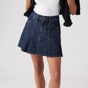NWOT Levi's Dark Blue Mini Skirt